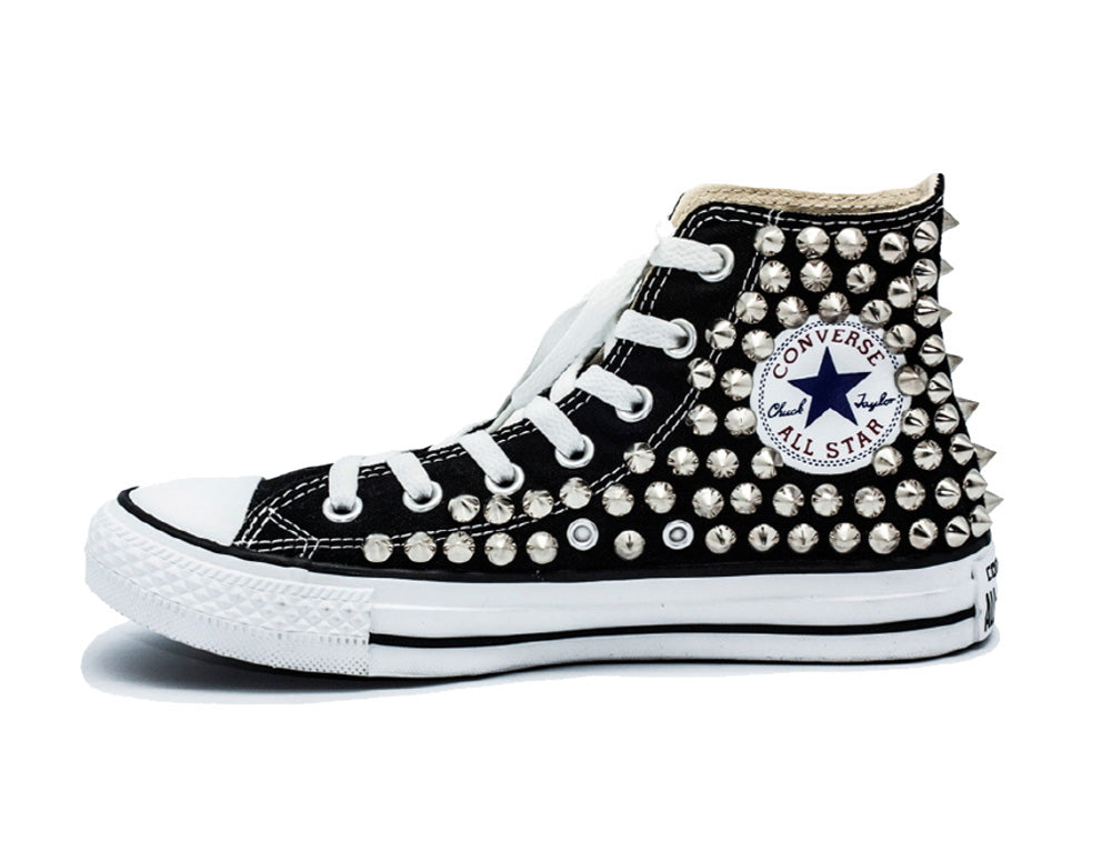 Converse Chuck Taylor All Star のカラー別ガイドと選び方 — 定番モデルをわかりやすく解説