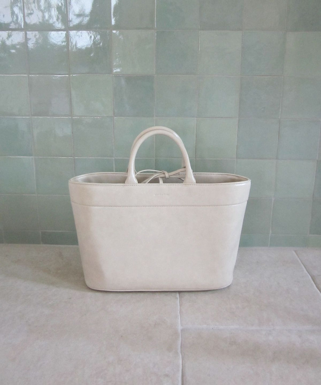 SOMEWHEREBUTTER(サムウェアバター) GRAND DEAR BAG の特徴と選び方ガイド