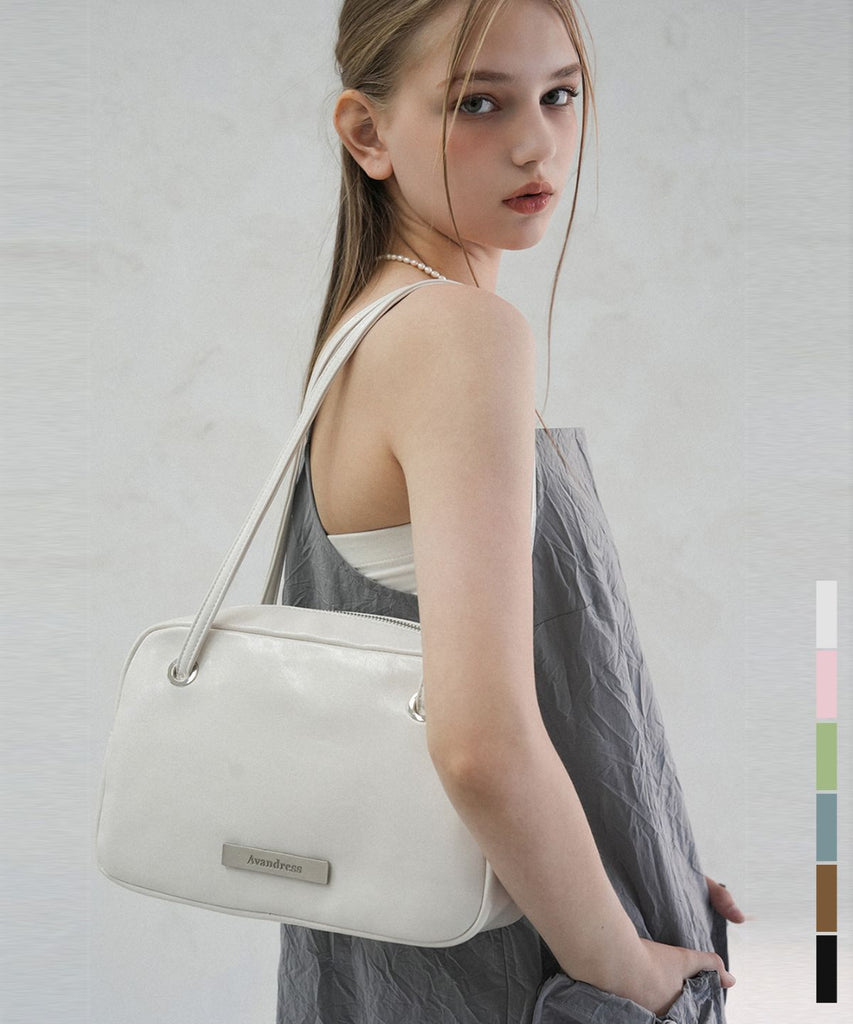 AVANDRESS(アーバンドレス)Semi Square Shoulder Bag を選ぶためのガイド