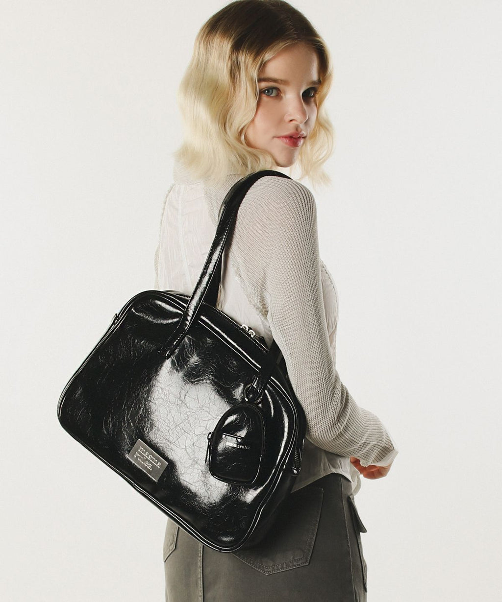 マスマルルス 304 leather pouch shoulder bag black — 特徴と選び方ガイド