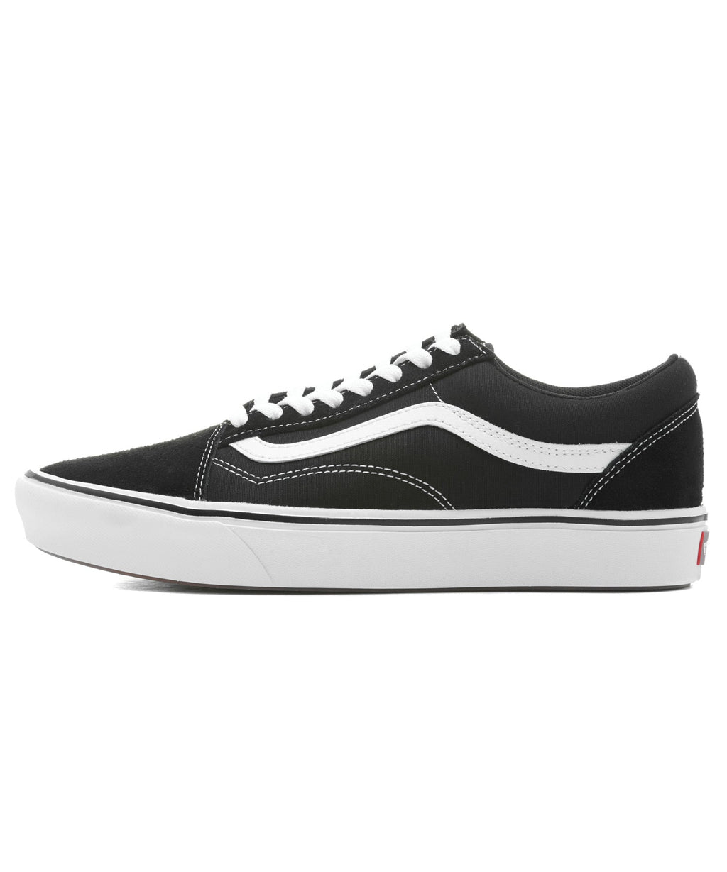 Vans コンピクシー(ComfyCush)オールドスクールとは?特徴と選び方ガイド