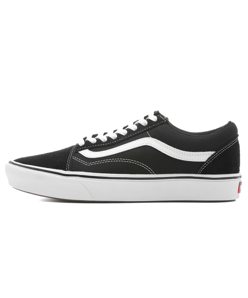 Vans コンピクシー(ComfyCush)オールドスクールとは?特徴と選び方ガイド