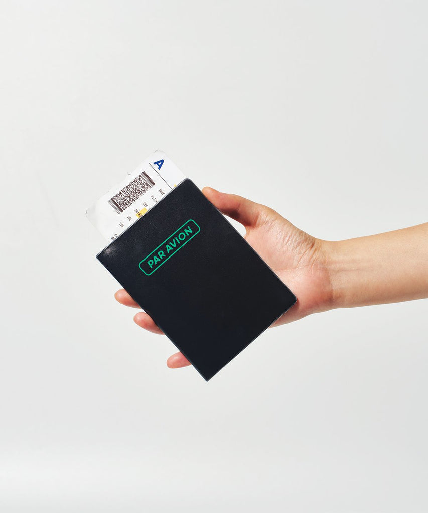 TRAVELMATE パルアビヨン RFIDハッキング防止パスポートケース|特徴と選び方ガイド